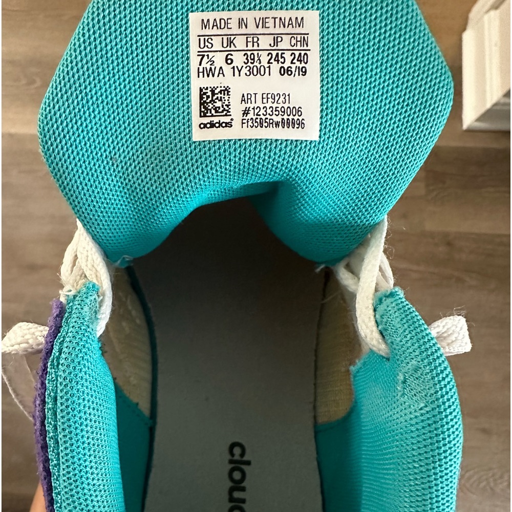 Adidas Sneakers - Picture 2 of 3